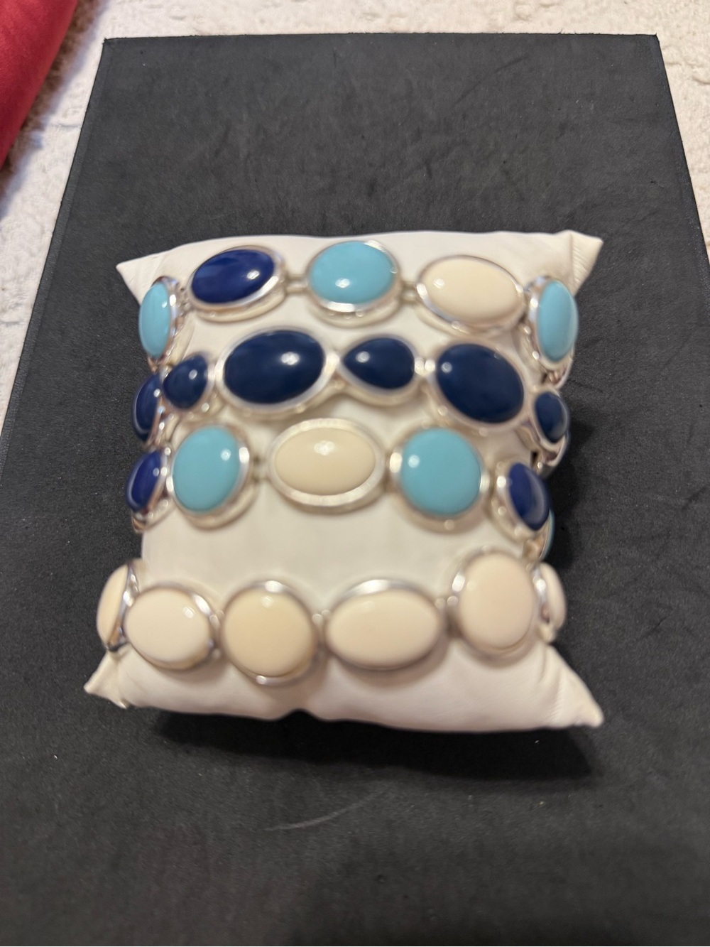 Women’s Multi-Color Oval Stretch Bracelet - Blue, Light Blue, Cream